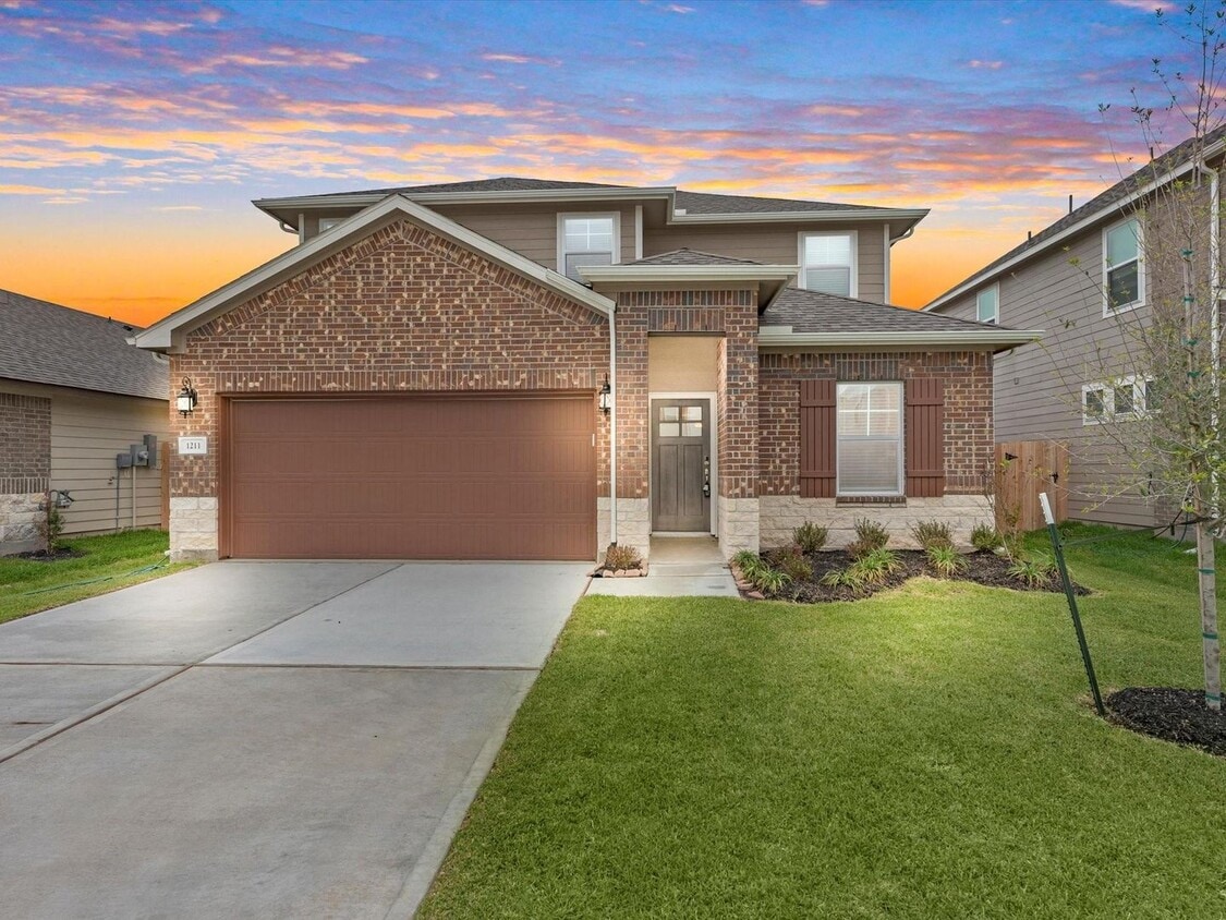 Primary Photo - Gorgeous home now available for rent in th...