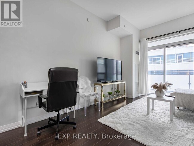 Photo du bâtiment - 460-460 Adelaide St E