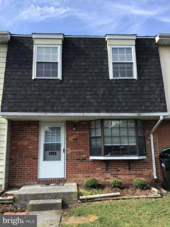 Building Photo - 1065 Filbert St