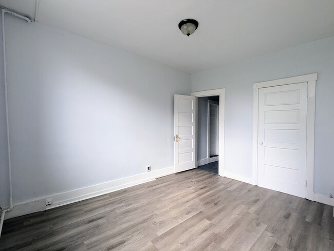 Foto del edificio - 2114 Bedford Ave