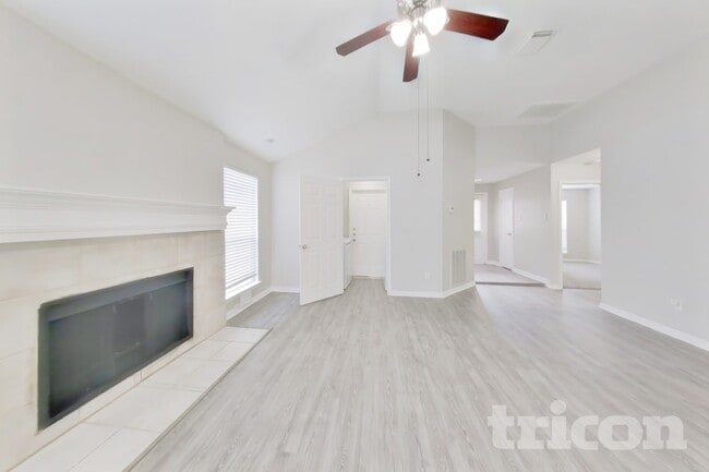 Foto del edificio - 18311 Autumn Trails Ln