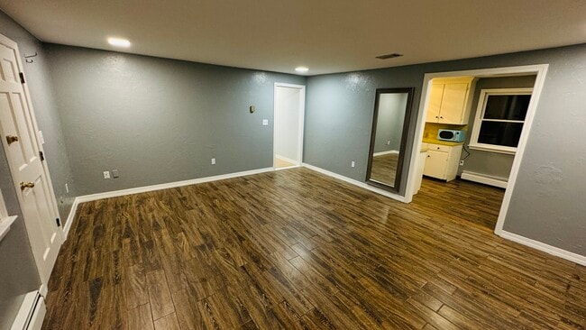 Building Photo - 34 Allen Rd