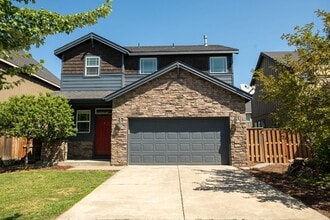 Building Photo - 2773 NE Sedalia Loop