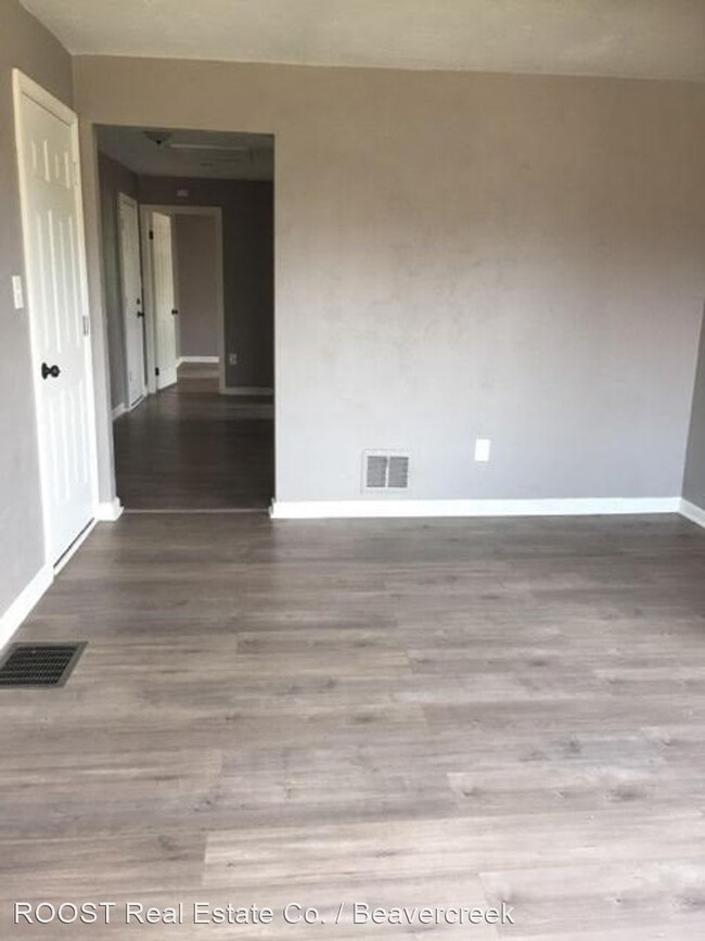 Building Photo - 411 Ryburn Ave