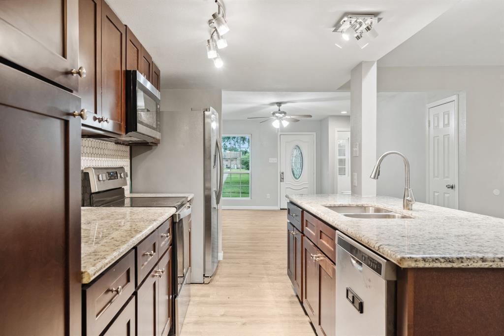Foto principal - 12321 Ormandy St