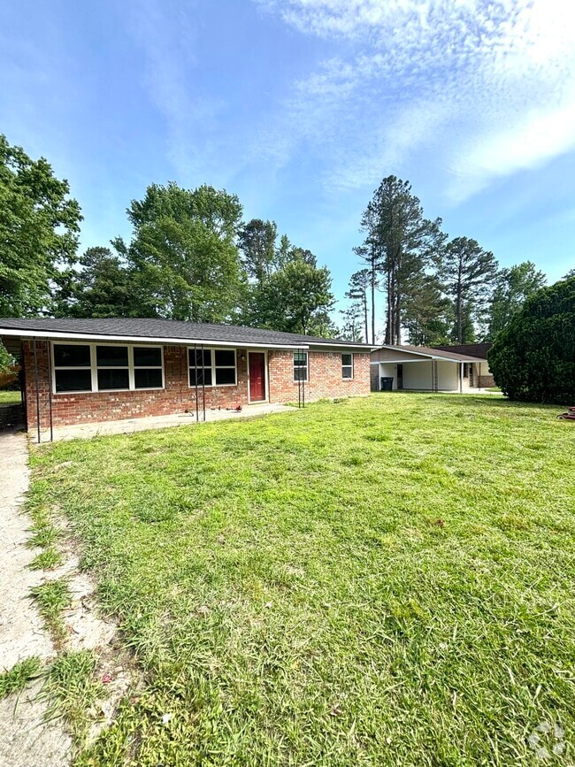 Building Photo - 3630 Meadowgrove Dr