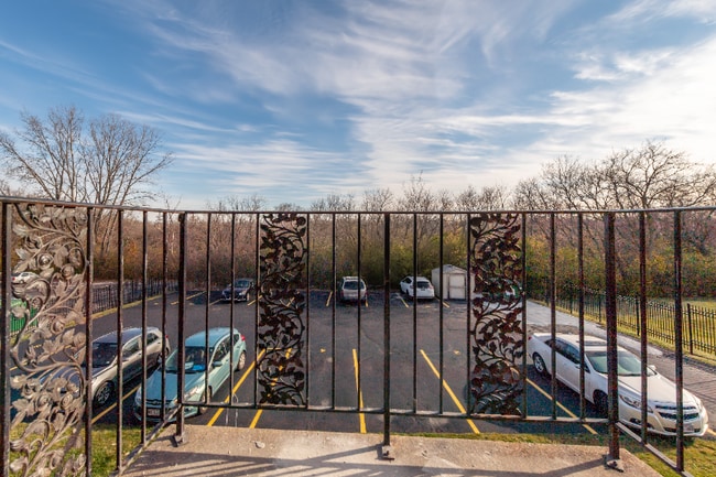 Foto del edificio - 7512 N Granville Rd