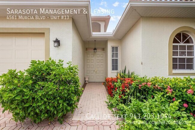 Foto del edificio - 4561 Murcia Blvd