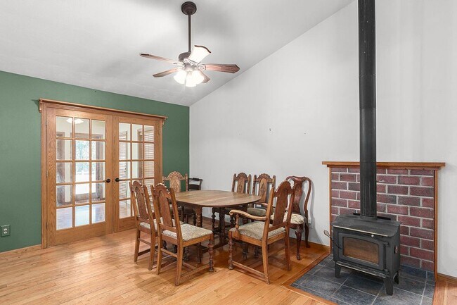Building Photo - 4306 S Indian Lake Dr
