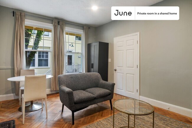 Foto del edificio - Room in Shared 7 bed/2.5 bath home in Harvard Square (Cambridge)