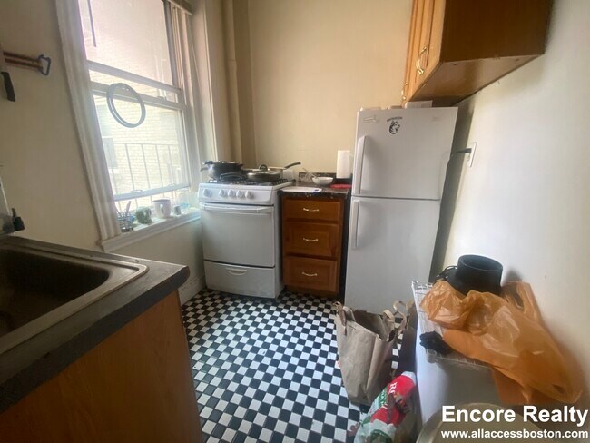 Foto del edificio - 364 Riverway