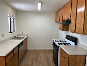 Building Photo - 3450 Santa Maria Way Building Photo - 3450 Santa Maria Way