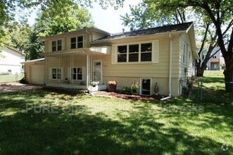 Building Photo - 5851 S 51st St