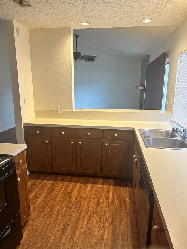 Building Photo - Corner lot 3 Bedroom 2 bath home