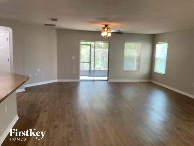 Foto del edificio - 7261 Somerset Pond Dr