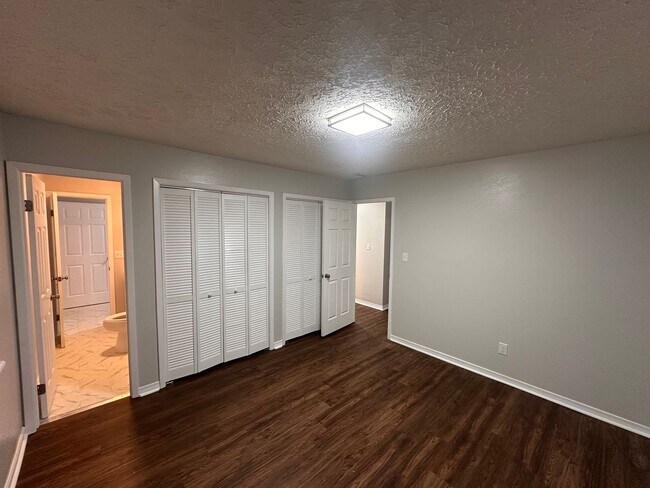 Foto del edificio - 4446 Aristocrat Ln