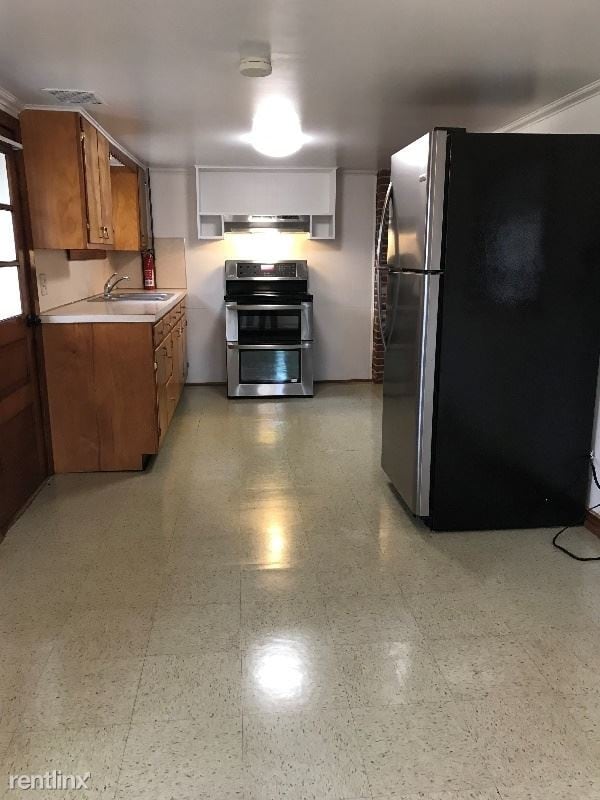 Building Photo - 2 br, 1 bath Apartment - 5588 Gingrich Rd