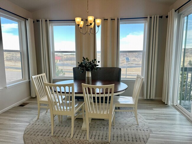 Foto del edificio - 3468 Arlen Way