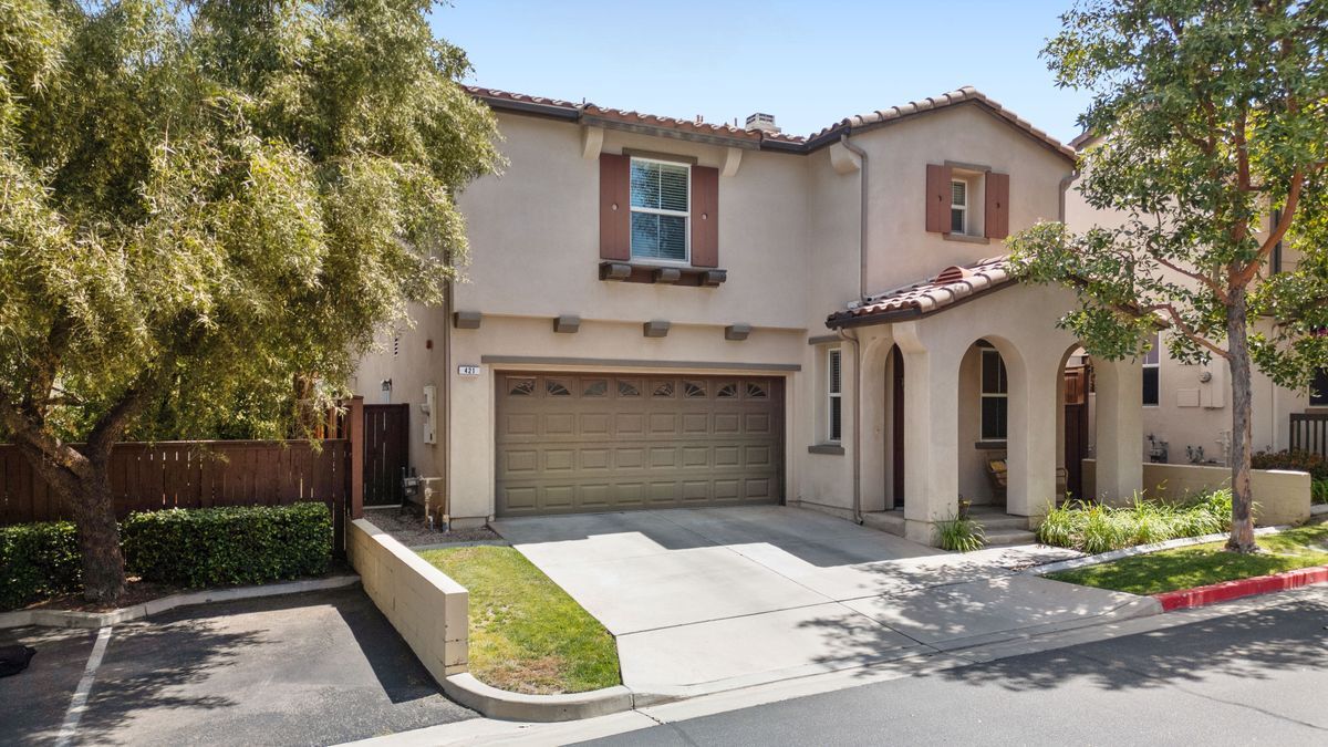 Primary Photo - 421 Sonora Cir