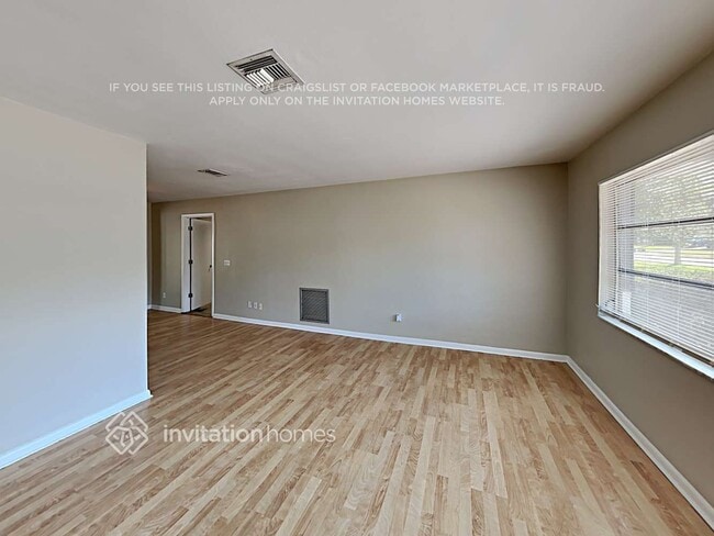 Building Photo - 1827 Barbara Ln