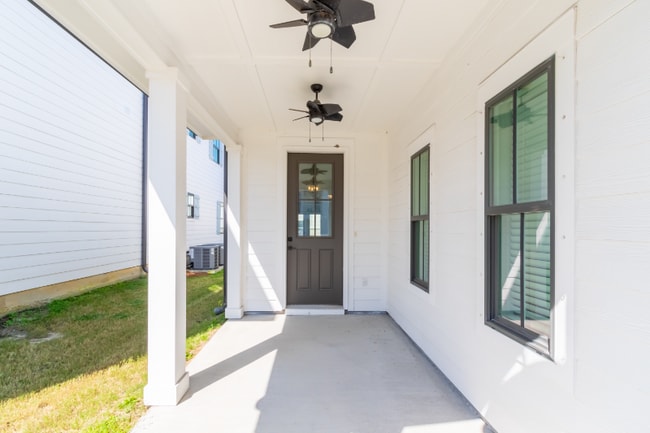 Building Photo - 4632 Casablanca Dr