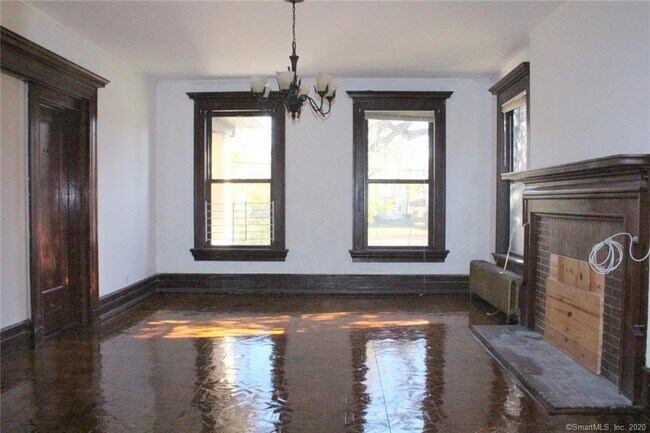 Foto del edificio - 524 Whitney Ave