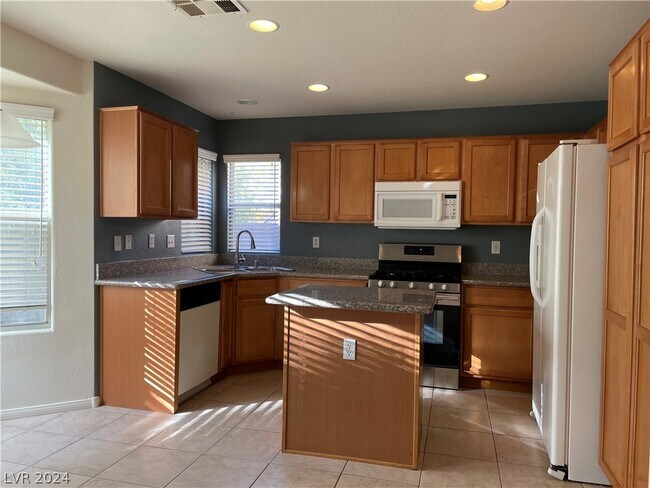 Building Photo - 4033 Bella Palermo Way