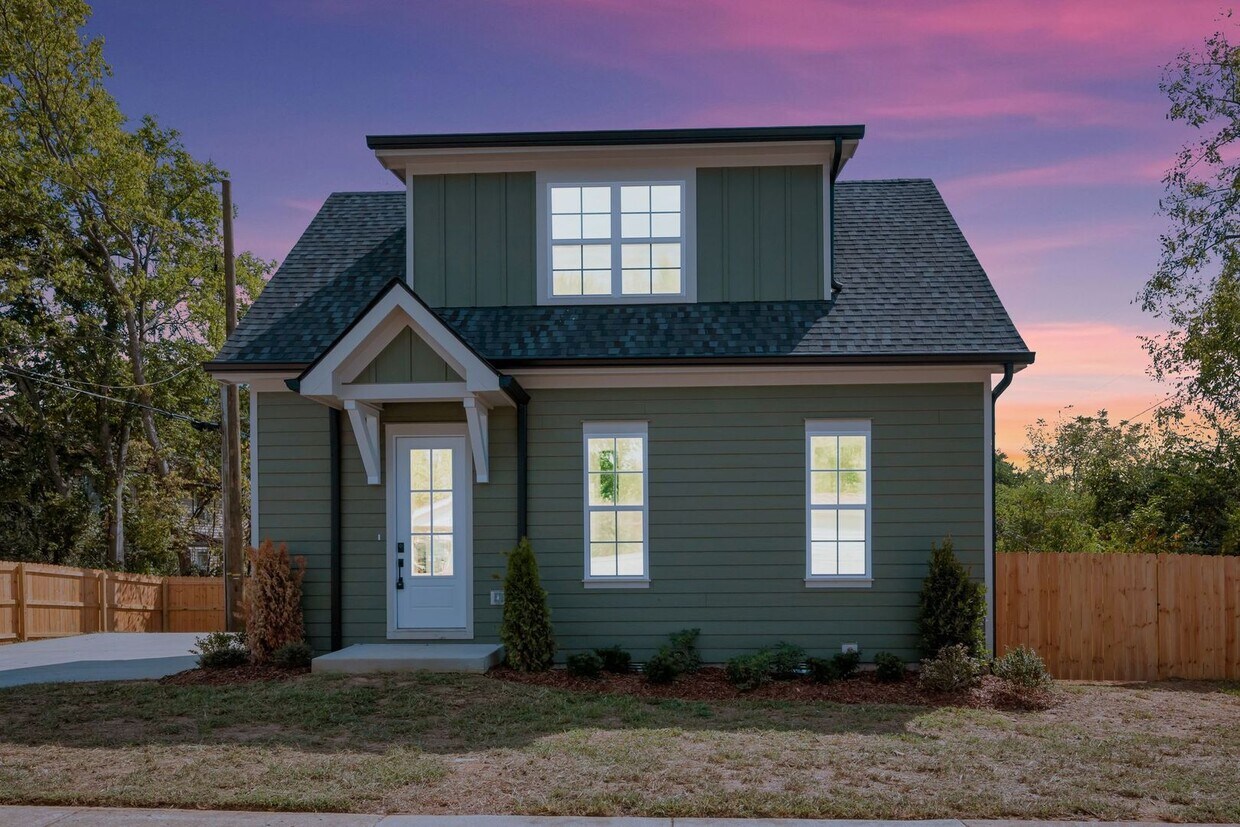 Foto principal - New Build in Old Hickory!