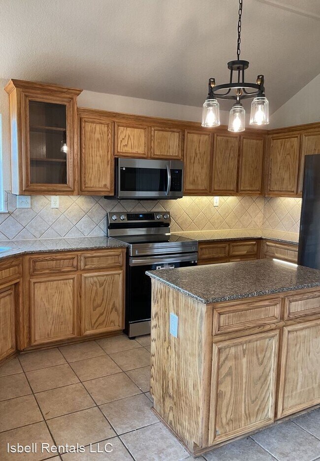 Building Photo - 4 br, 2 bath House - 4905 Cinnabar Way