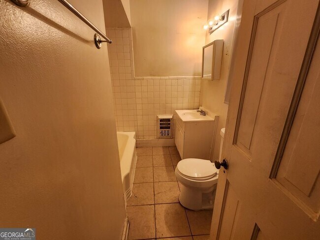 Foto del edificio - 1503 S Dixon Dr