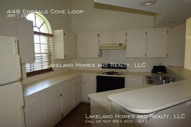 Foto del edificio - 448 Emerald Cove Loop 3BR/2BA Single family