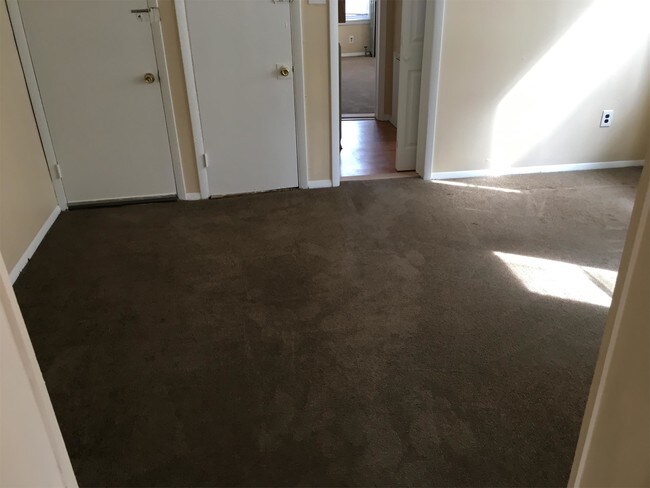 Foto del edificio - 124 Upland Terrace