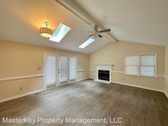 Building Photo - 3 br, 2 bath House - 1420 Milan St