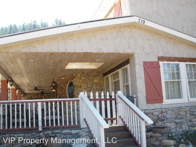 Building Photo - 6 br, 5 bath House - 719 McKinley Ave