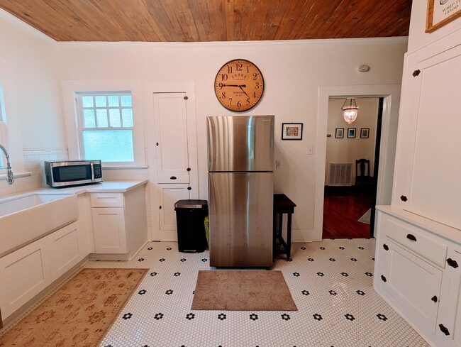 Refrigerator included - 1114 E Old Pass Rd