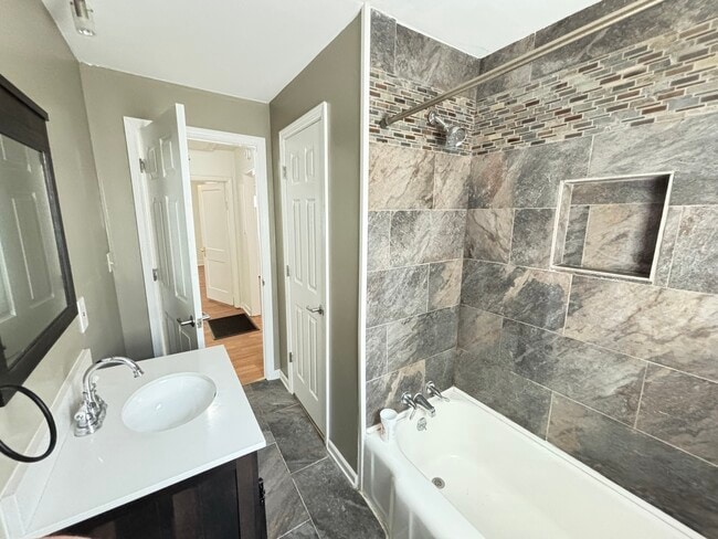 Building Photo - 1109 Bellemeade Ave