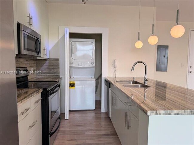 Foto del edificio - 6701 Biscayne Blvd