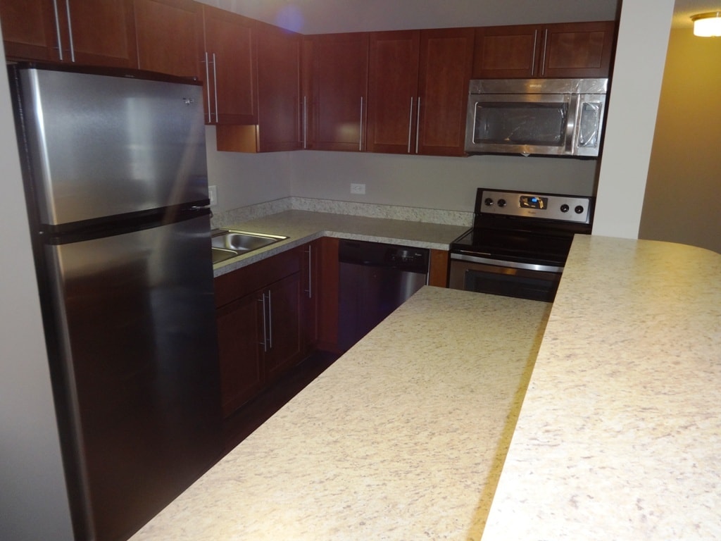 Primary Photo - 321 E Erie St