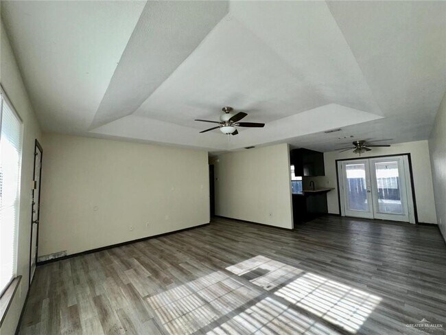 Foto del edificio - 17 Mynah Ave