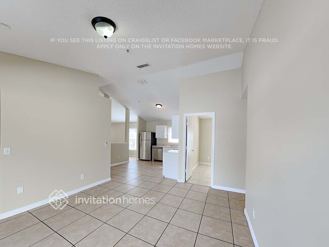 Foto del edificio - 9624 Hollyhill Dr