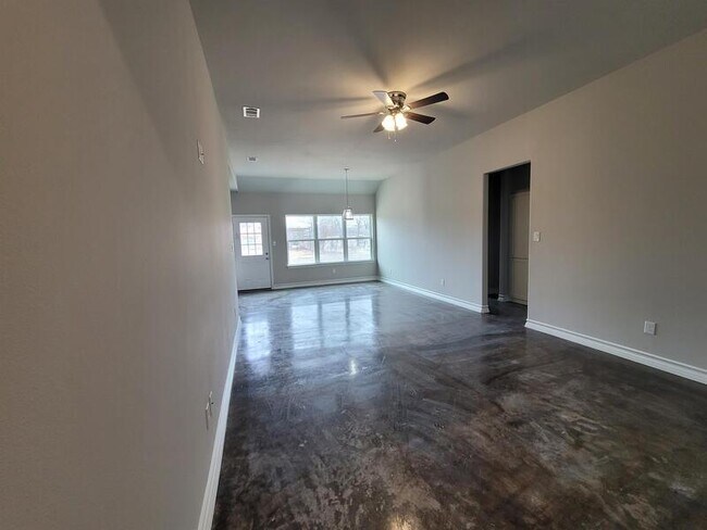 Building Photo - 3407 Shelby Ave