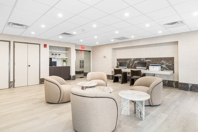 Building Photo - Northampton Crossing Apartments and Townhomes