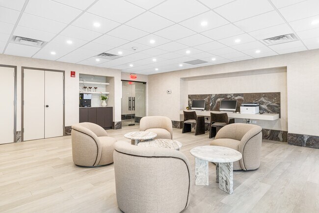 Foto del edificio - Northampton Crossing Apartments and Townhomes