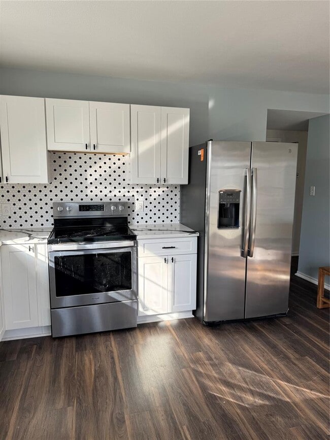 Foto del edificio - 7813 Marble Ridge Dr