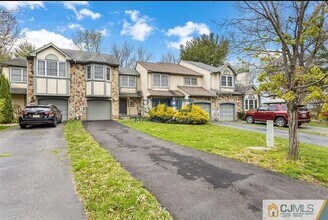Building Photo - 43 Dorchester Dr