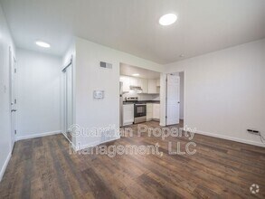 Building Photo - 1121 N College Dr
