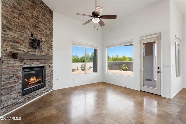 Foto del edificio - 11318 E White Feather Ln