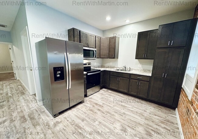 Building Photo - 18 S Frederick Ave