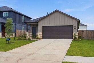 Building Photo - 610 Amber Fls Dr