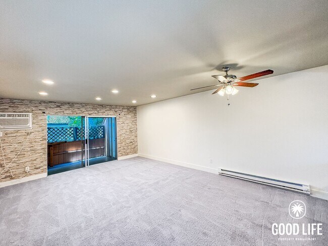 Foto del edificio - 8765 Lake Murray Blvd